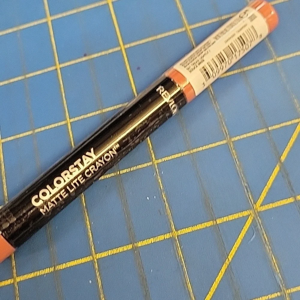 Revlon ColorStay Matte Lite Crayon - Douce Brise 14g New Sealed Crayon